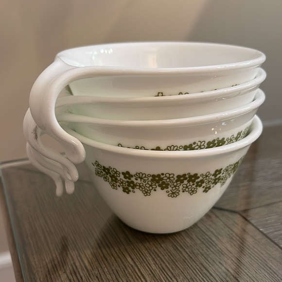 Vintage Corelle Corning Spring Blossom Green Four 8 ounce Tea Cups Hook Handles - Picture 3 of 7